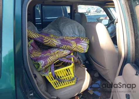 2000 Ford Explorer Eddie Bauer from USA, damaged, VIN 1FMZU64E0YZC67887